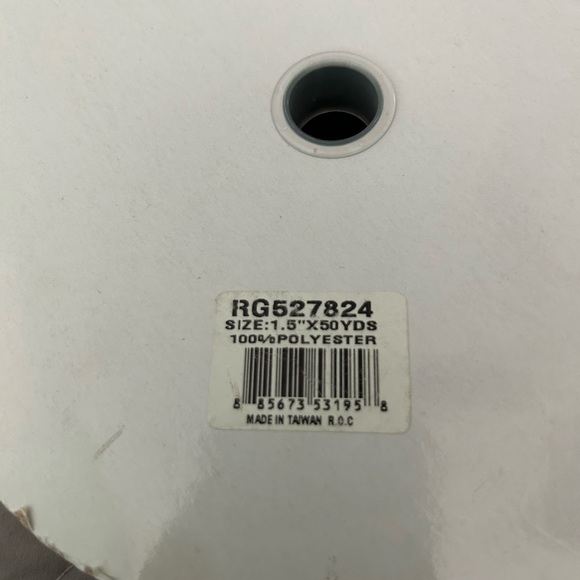 Solid Red Red and Star Pattern Ribbon Set - Picture 4 of 7